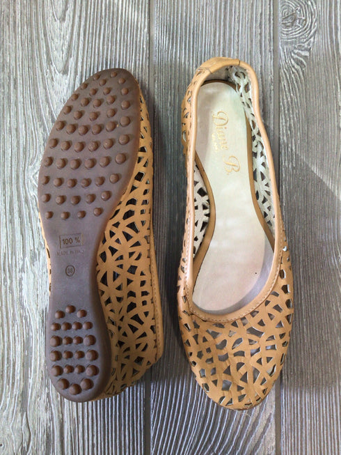 Diane B Eyelet Ballet Flats Size 38